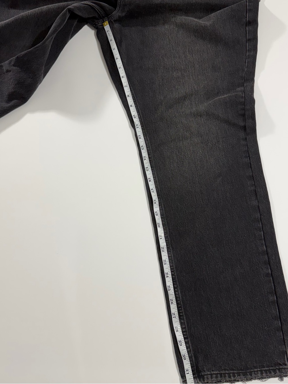 NWT Good American Good ’90s Black Relaxed Straight Jeans 18 - Picture 11 of 12
